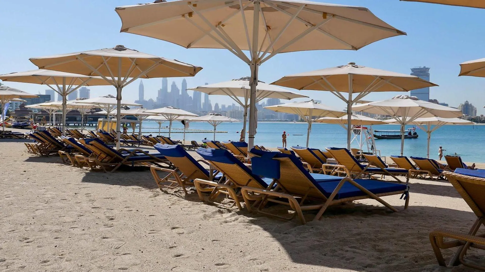 Waterfront 2Br Apartment With Sea Views Dubai