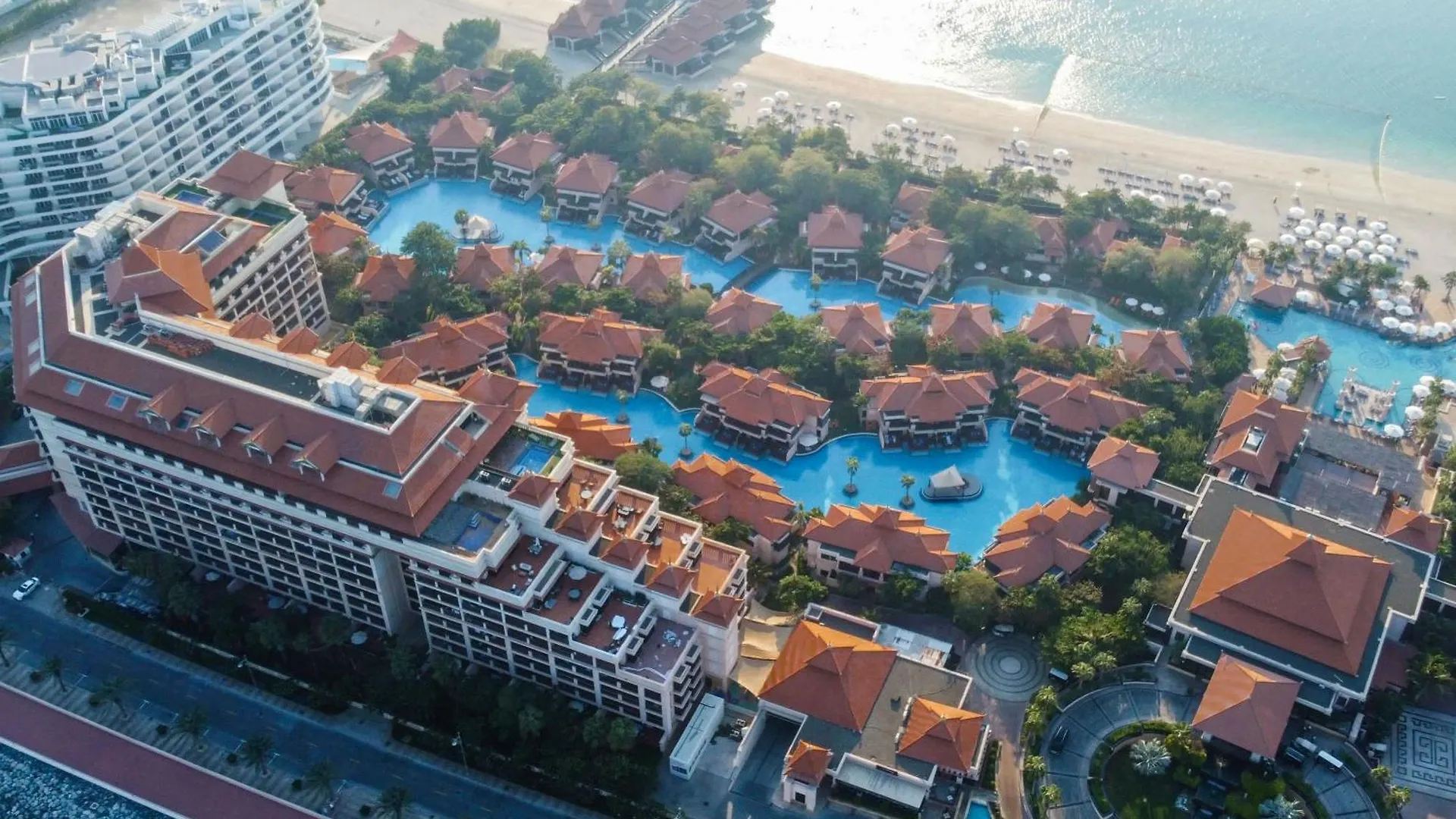 Waterfront 2Br Apartment With Sea Views Dubai