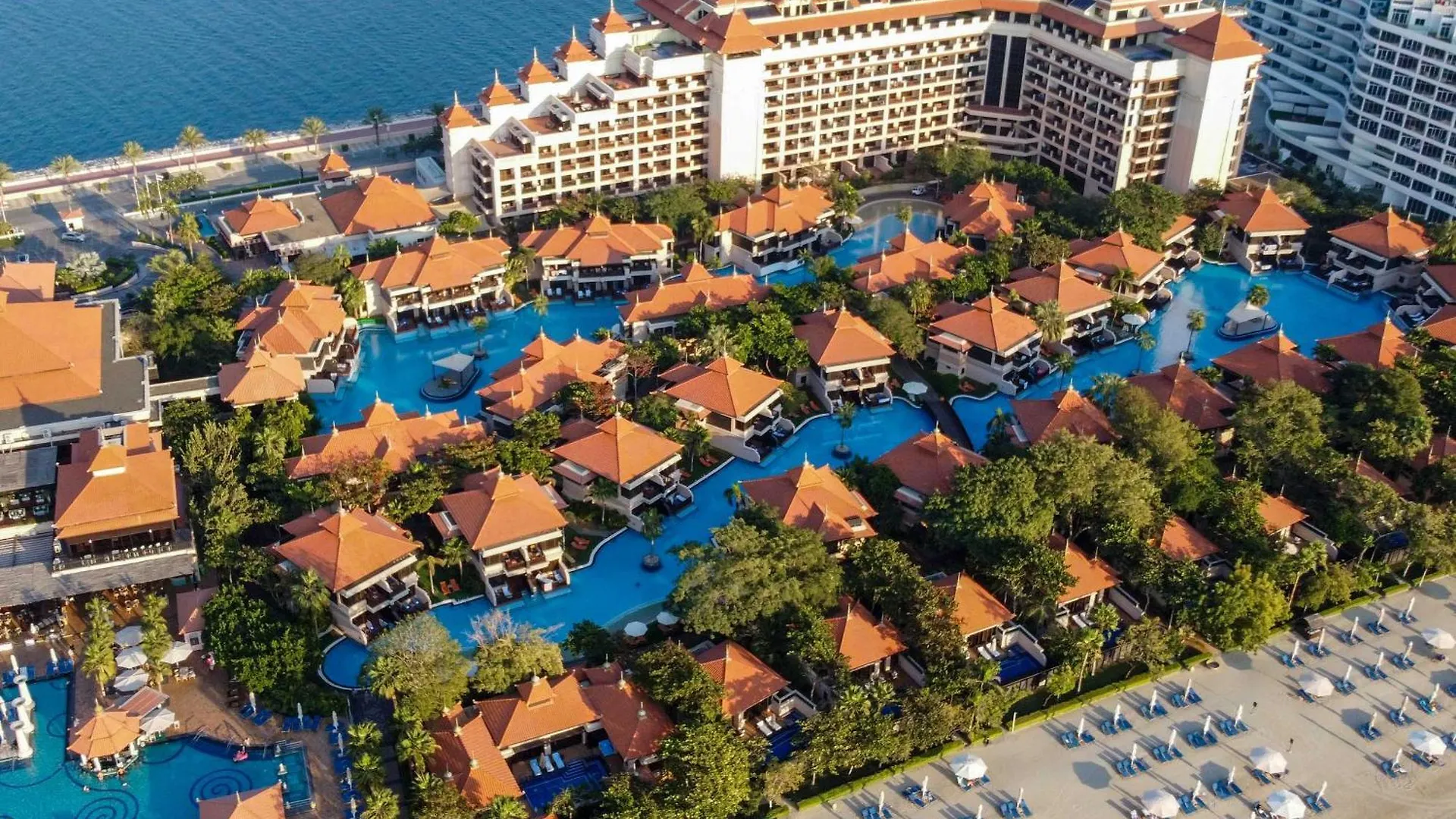Waterfront 2Br Apartment With Sea Views Dubai