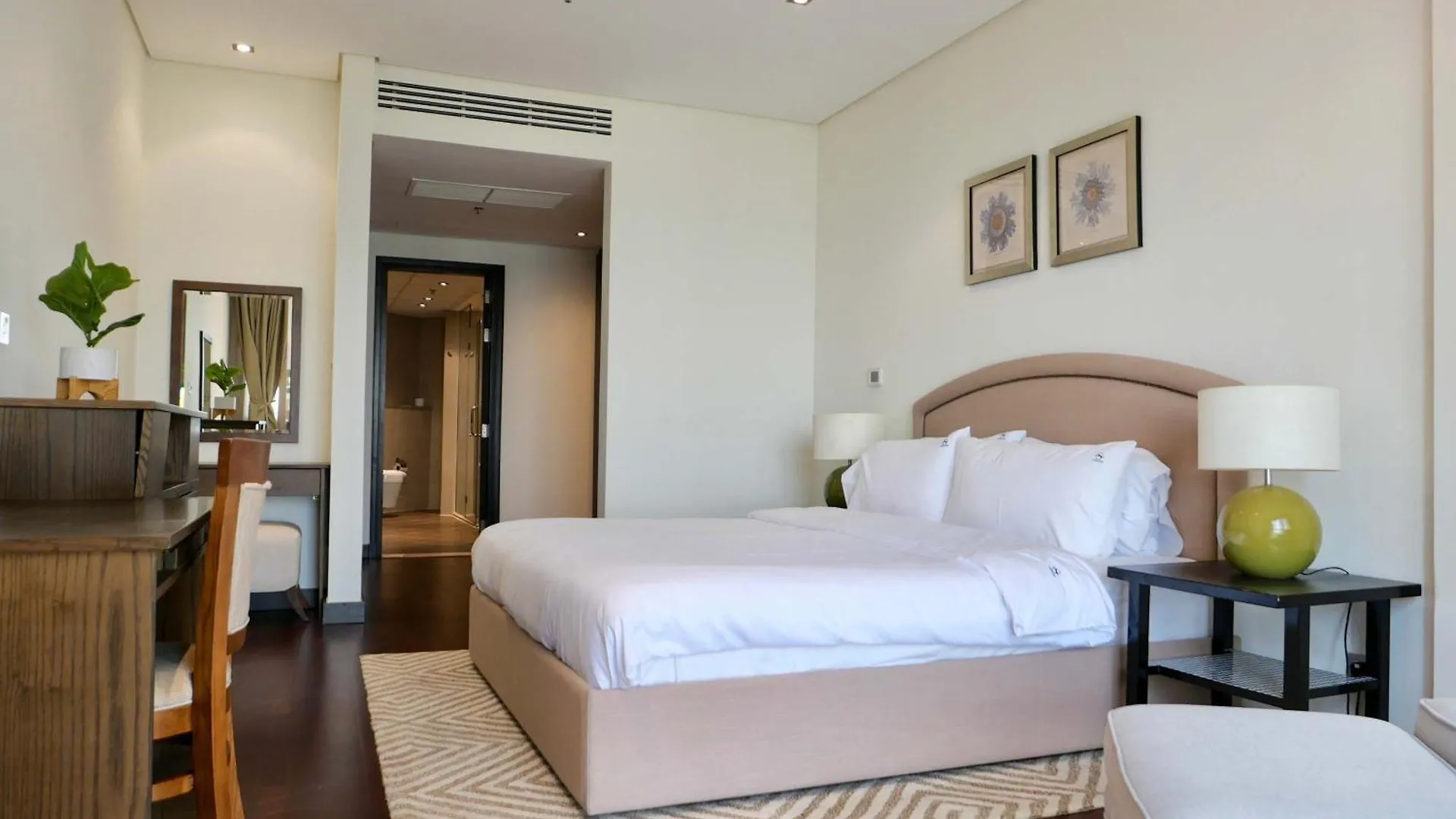 Waterfront 2Br Apartment With Sea Views Dubai 0*,