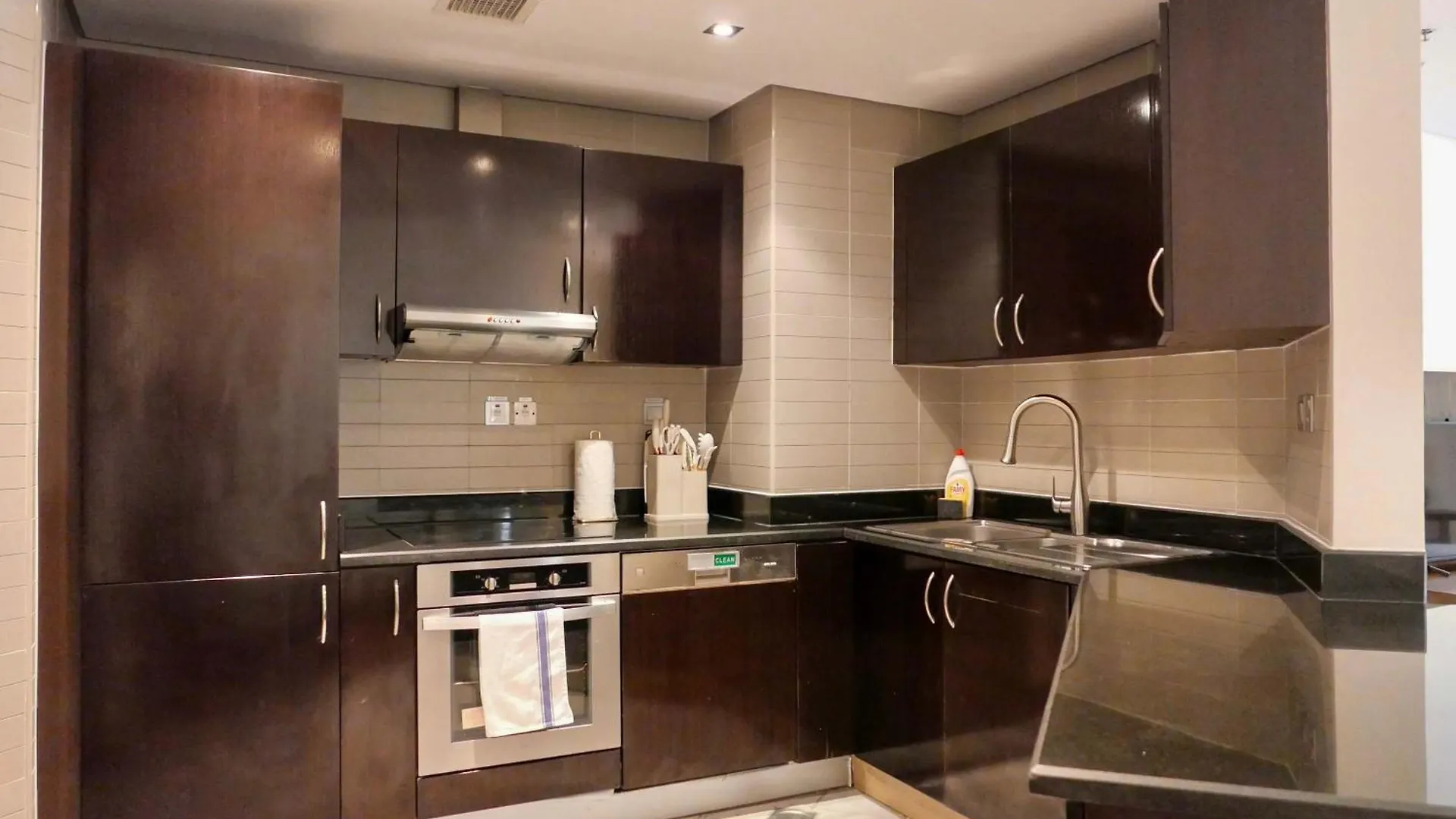 Waterfront 2Br Apartment With Sea Views Dubai United Arab Emirates