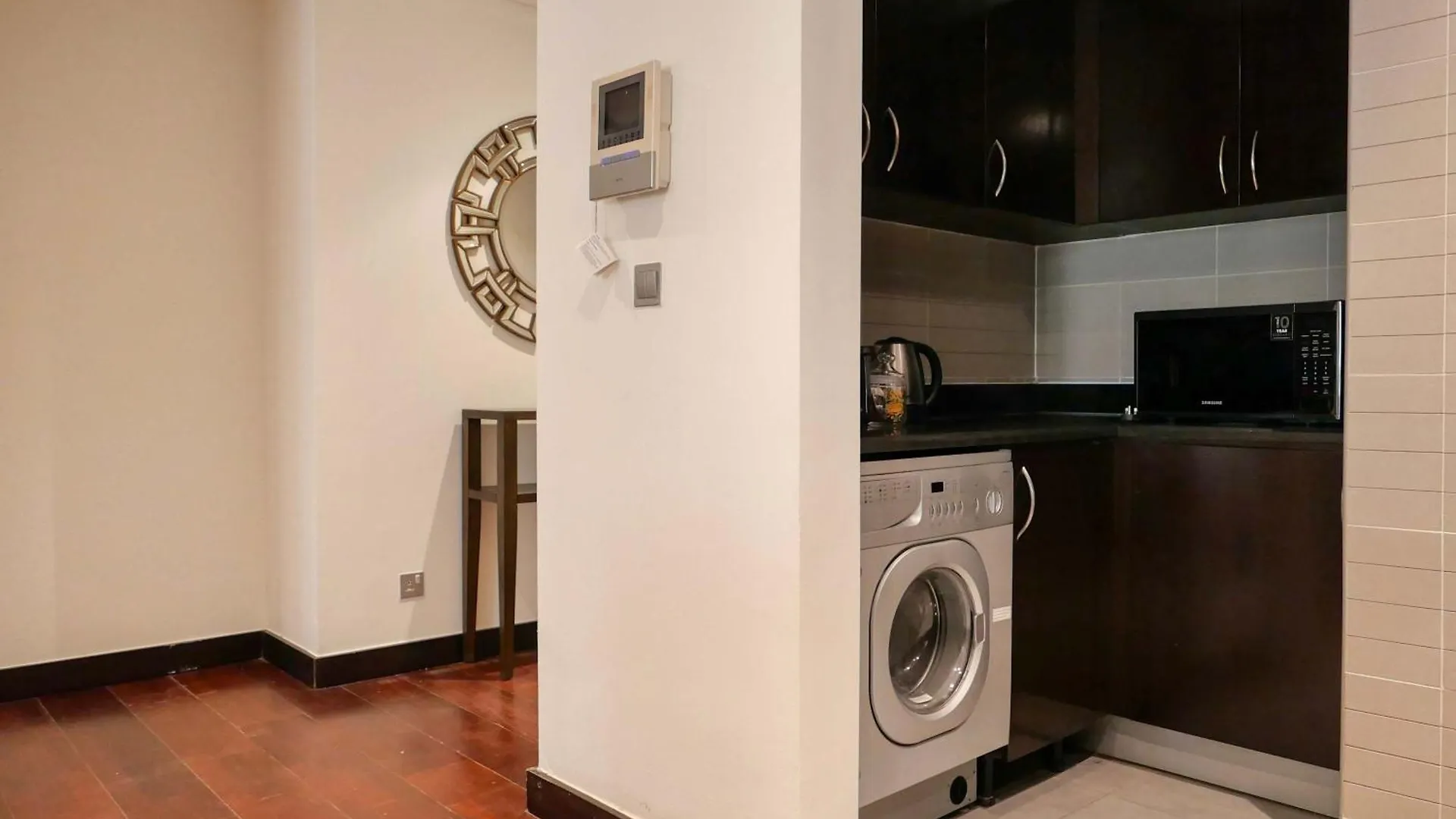 Waterfront 2Br Apartment With Sea Views Dubai